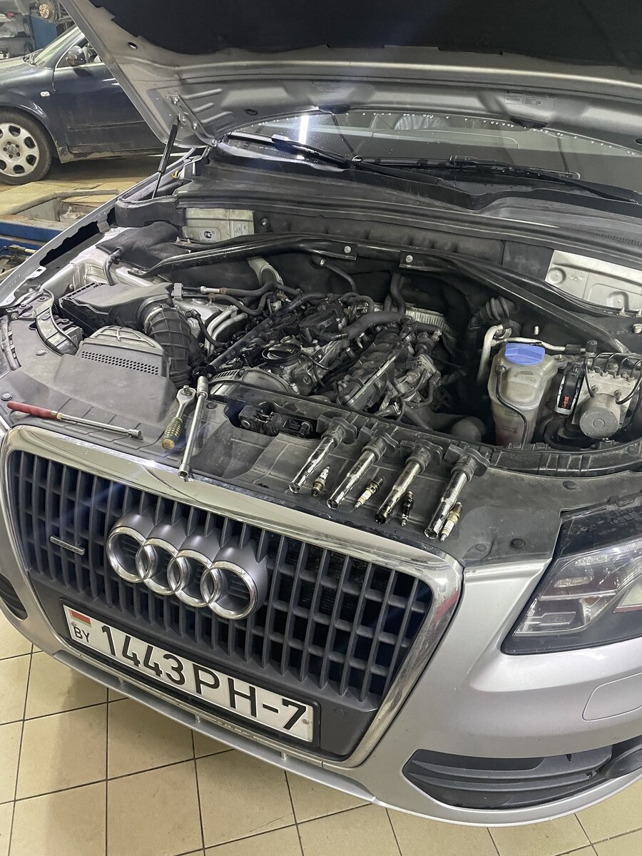 Audi на подъёмнике